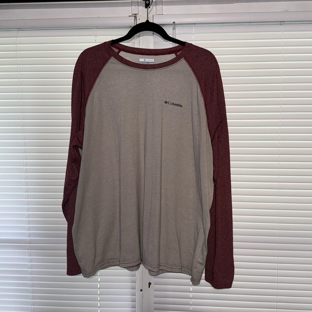 Grey/Maroon Columbia Long sleeve shirt